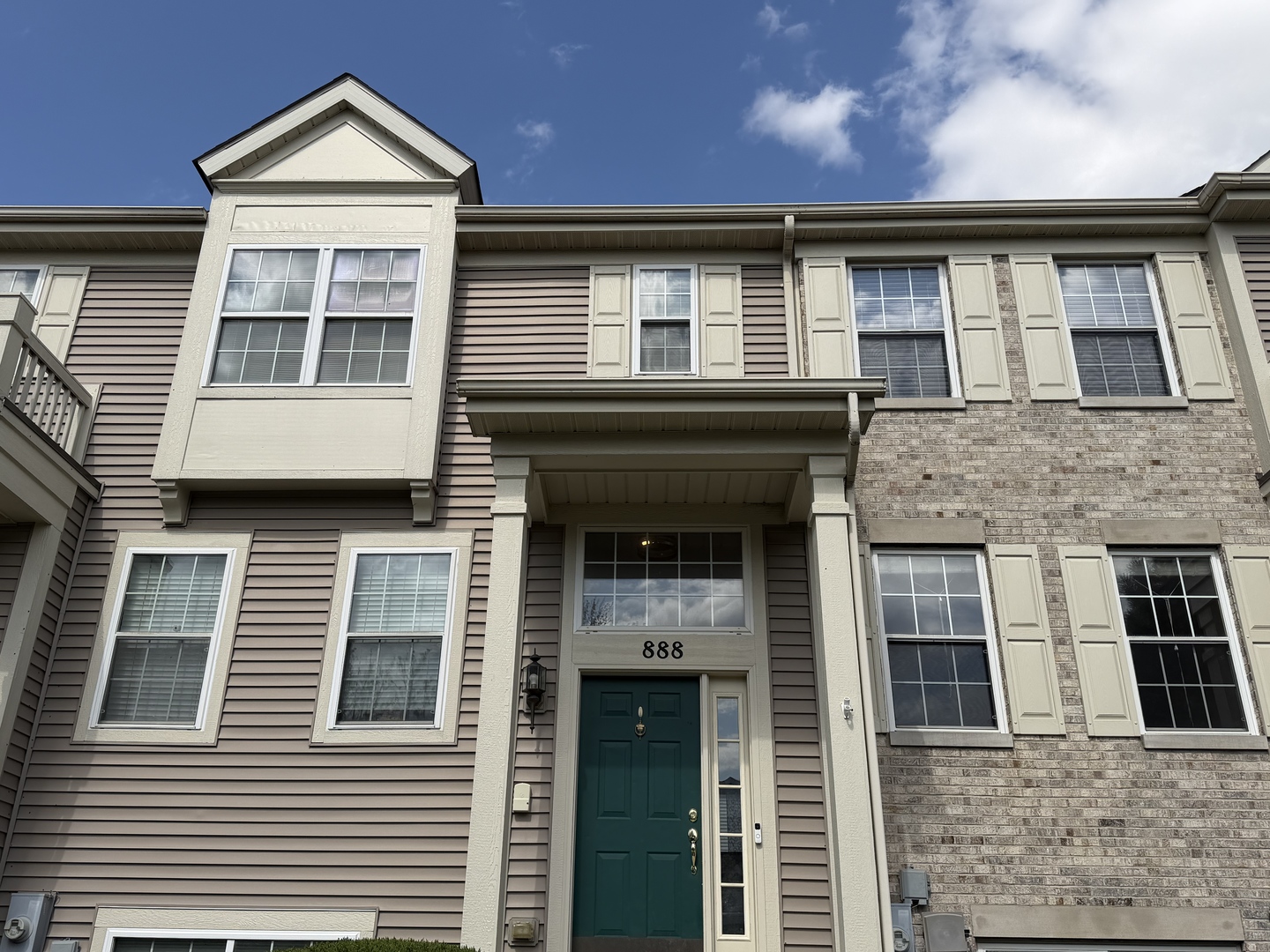 888 Galway Lane, Pingree Grove, IL