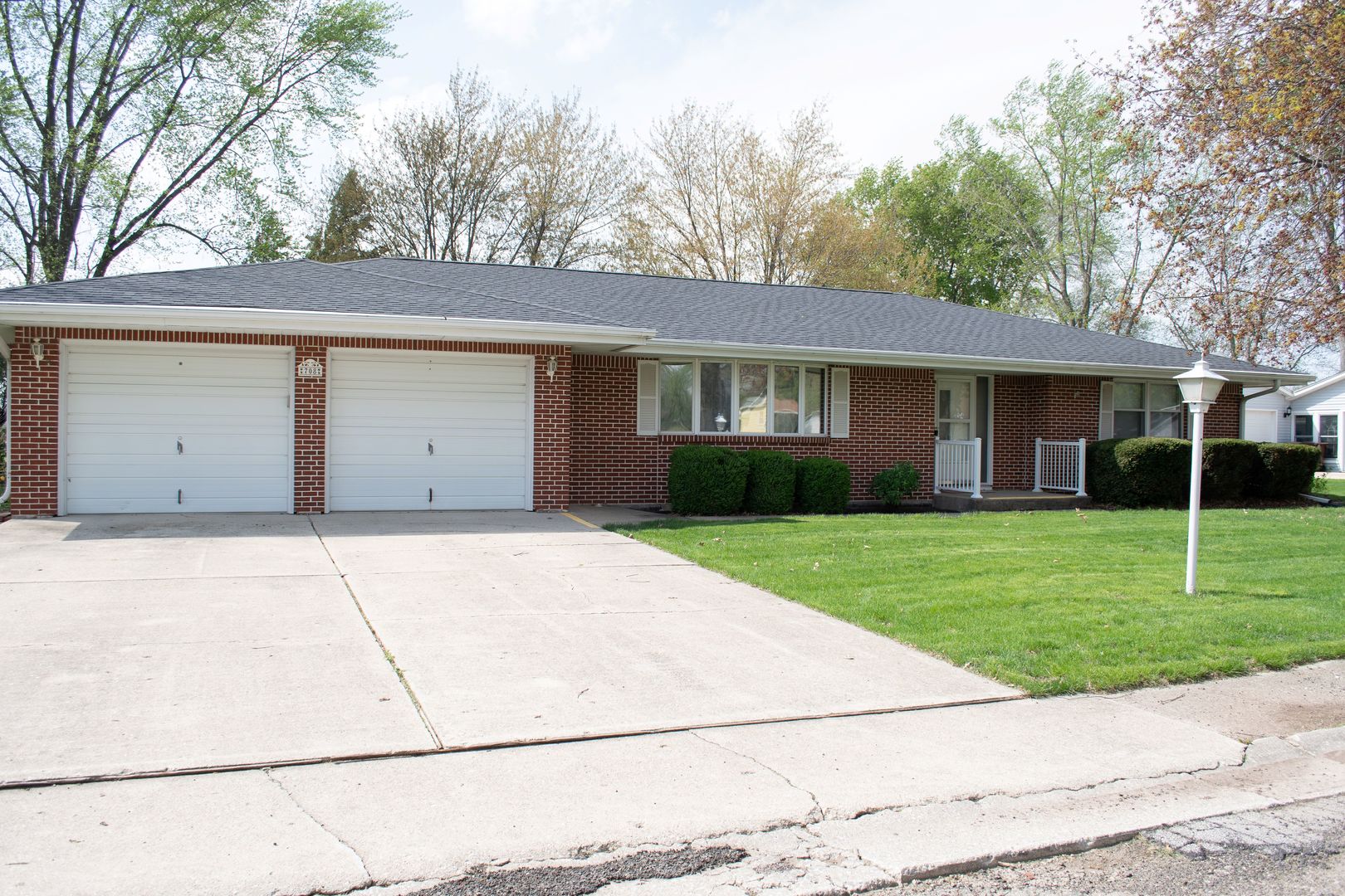 708 Buttercup Lane, Prophetstown, IL