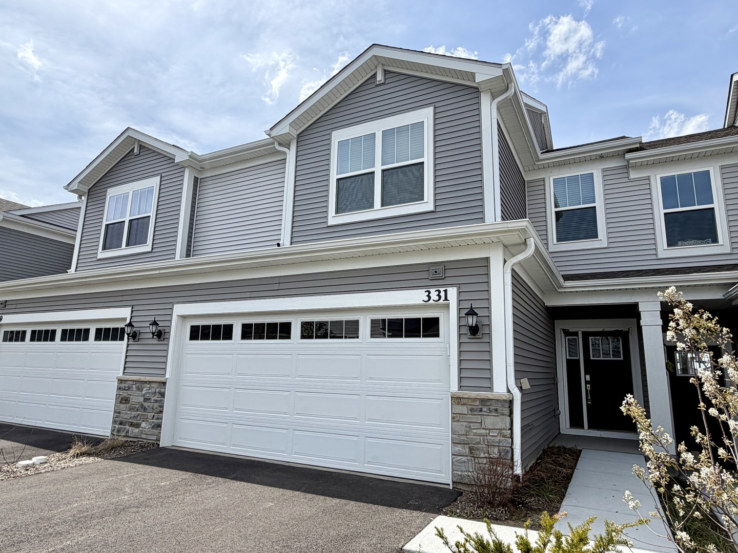 331 Red Oak Circle #304, Volo, IL