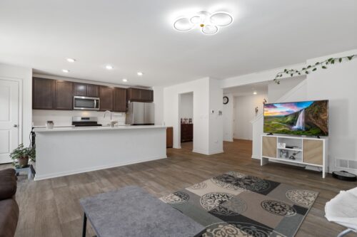 2051 Canyon Creek Court, Aurora, IL