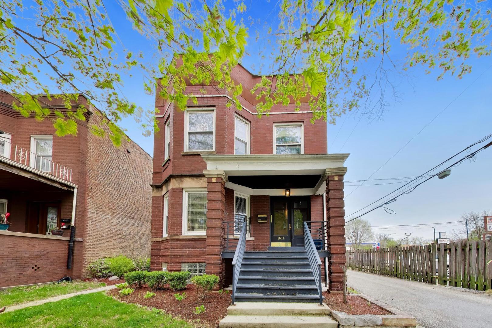 1614 W Thome Avenue, Chicago, IL