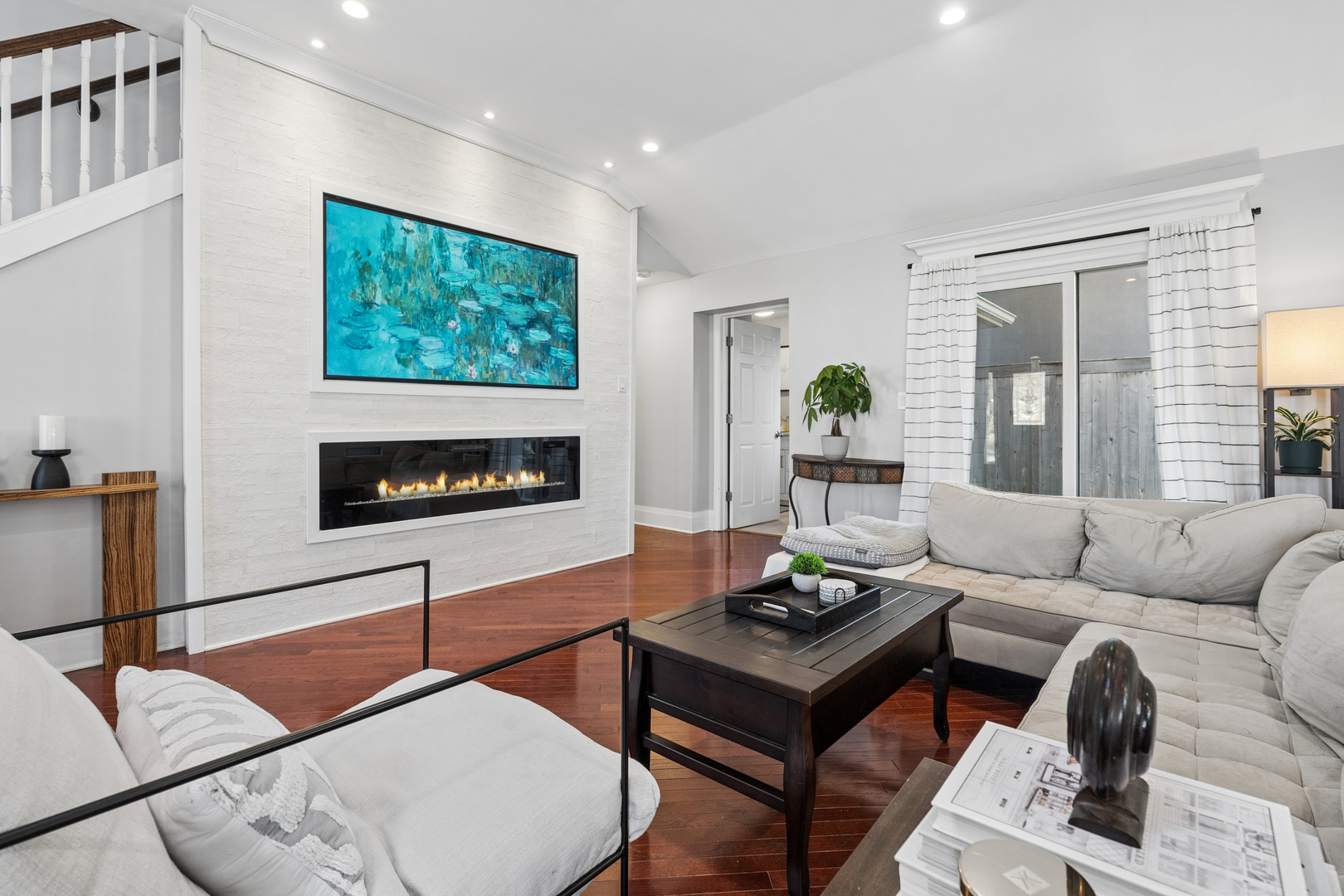 1370 Northmoor Court, Northbrook, IL