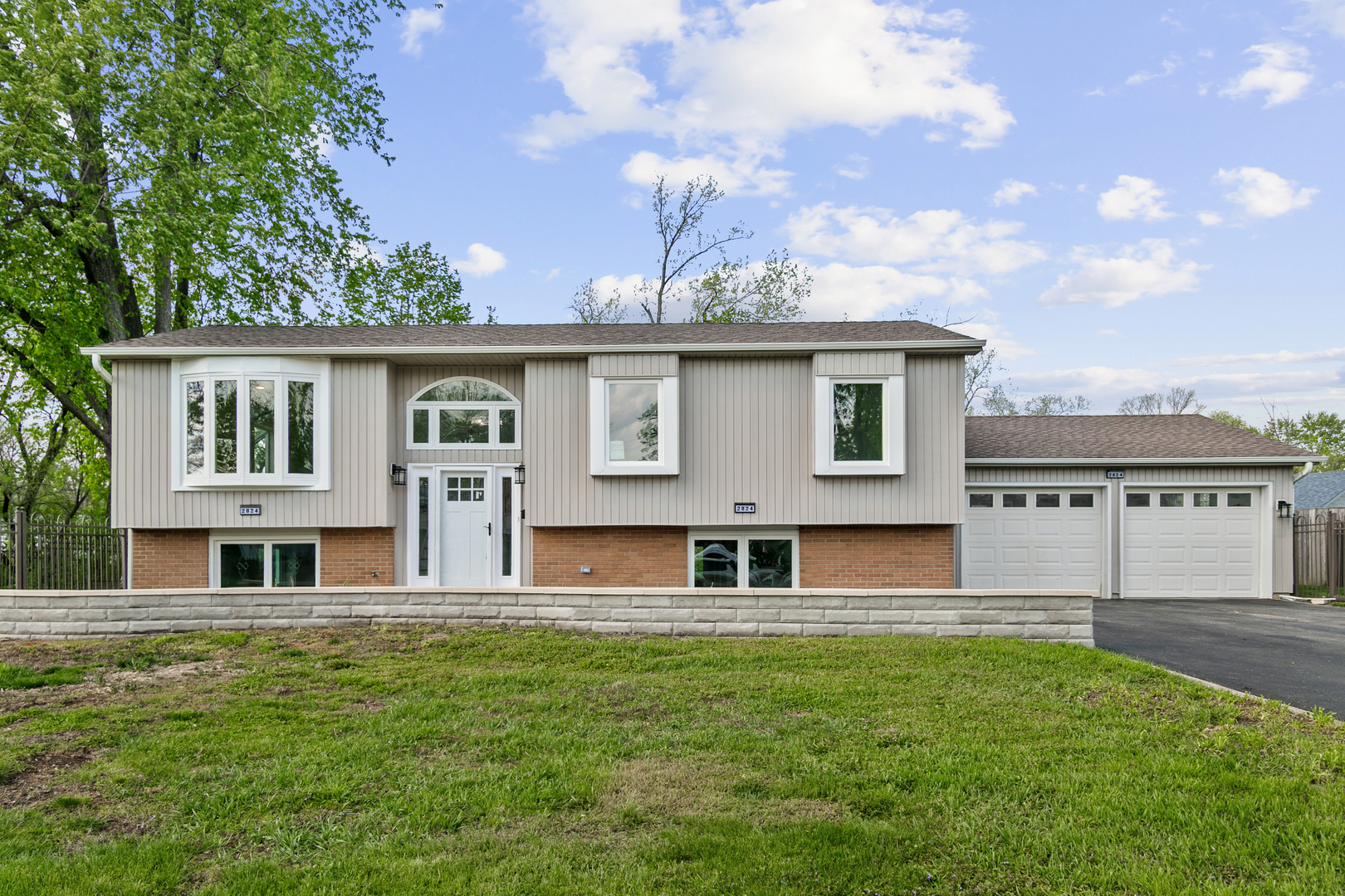 2824 Jonquil Lane, Woodridge, IL