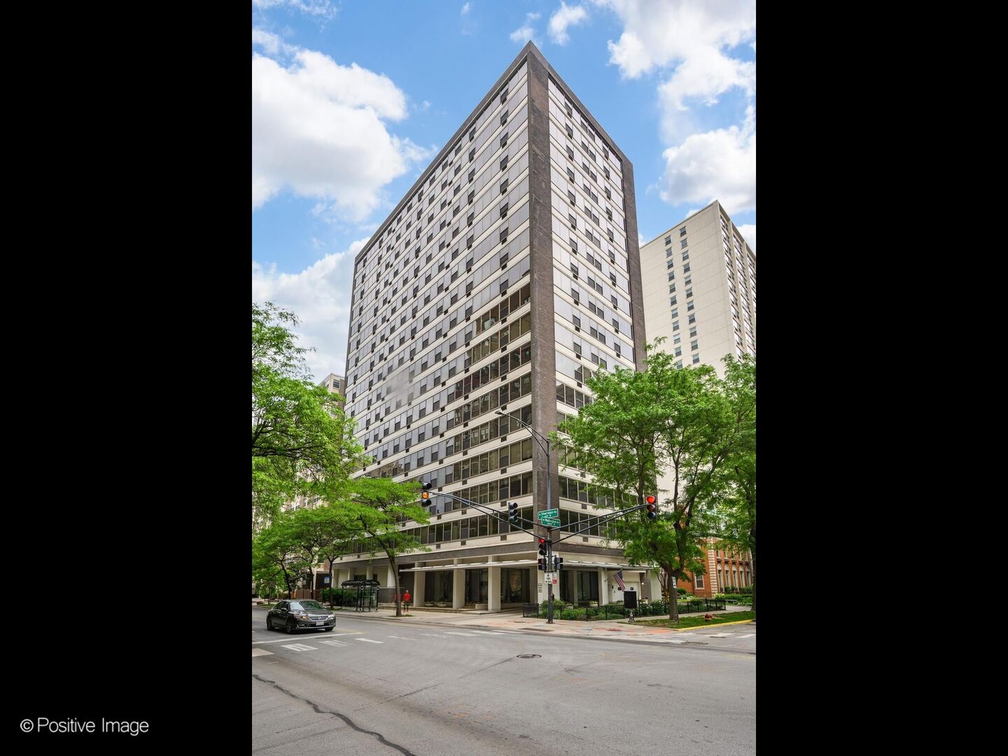 360 W Wellington Avenue #3C, Chicago, IL