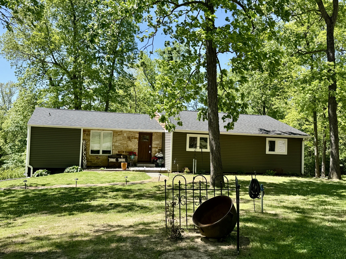 65 Magnolia Lane, Vienna, IL