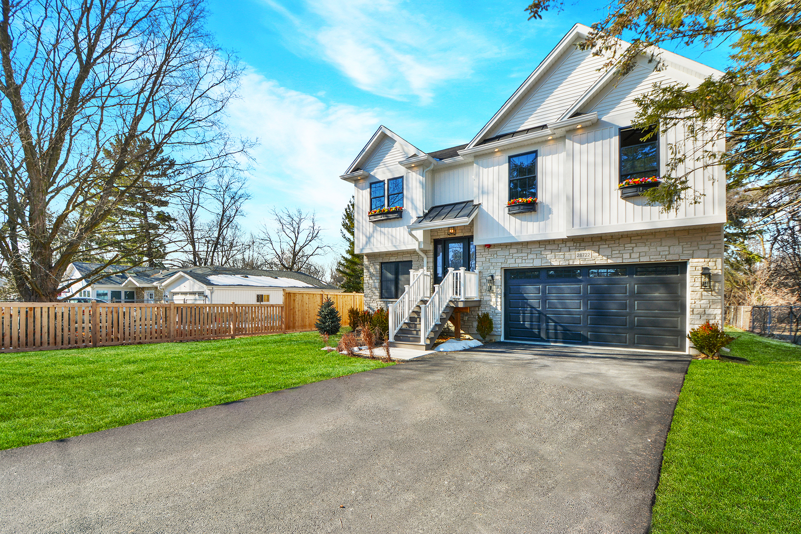 28722 N Madison Avenue, Wauconda, IL