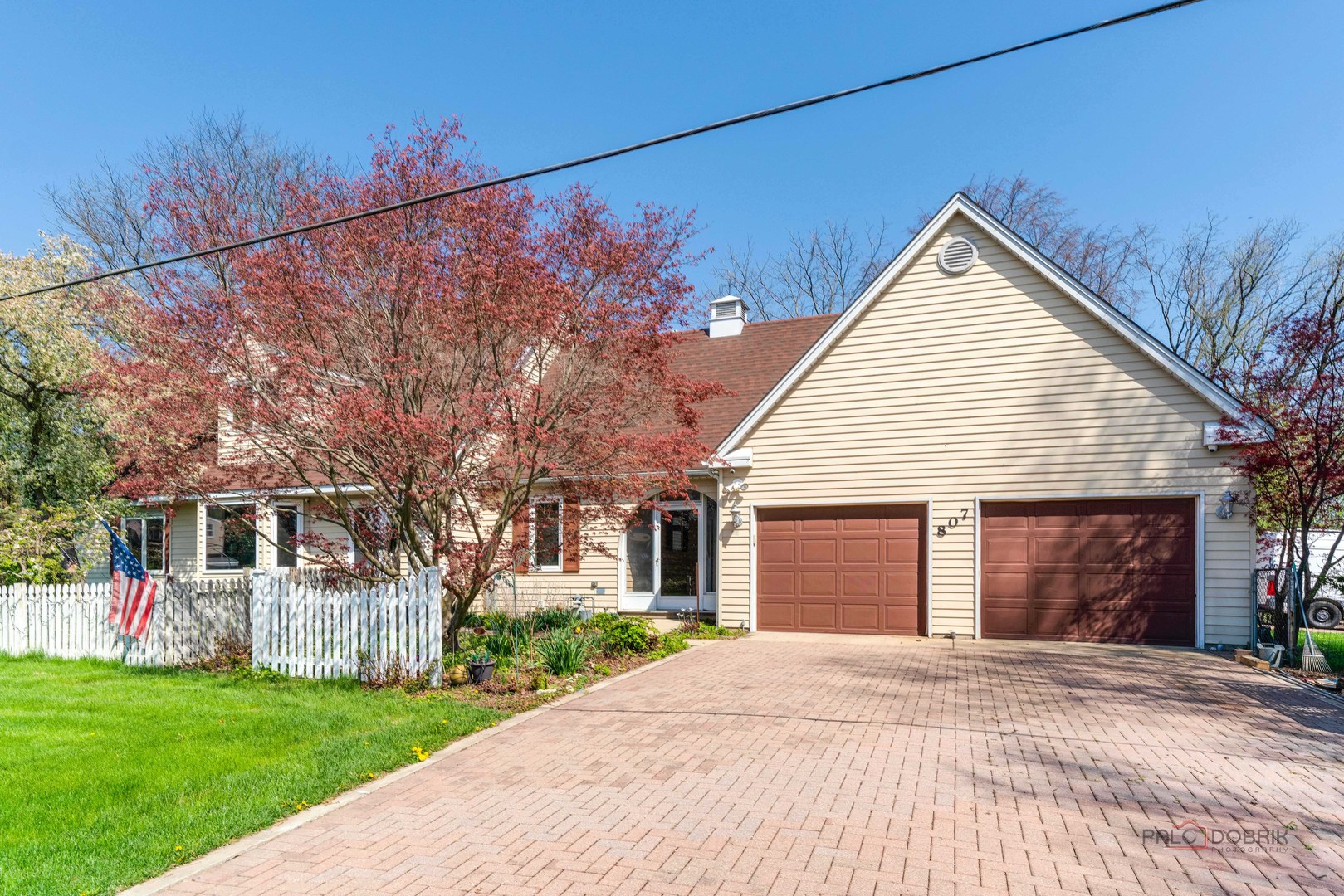 807 Burris Avenue, Lake Bluff, IL