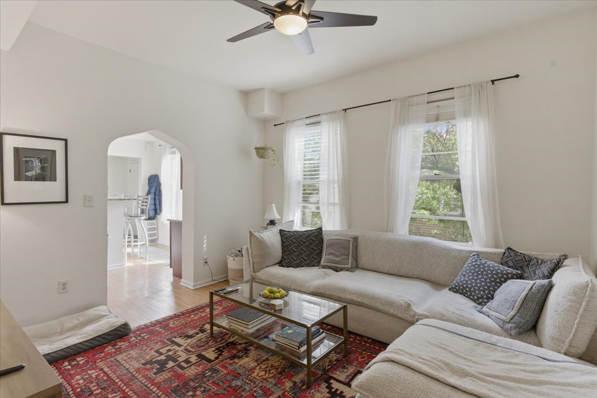 3144 N Southport Avenue #CH2, Chicago, IL