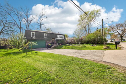355 Council Trail, Lake In The Hills, IL