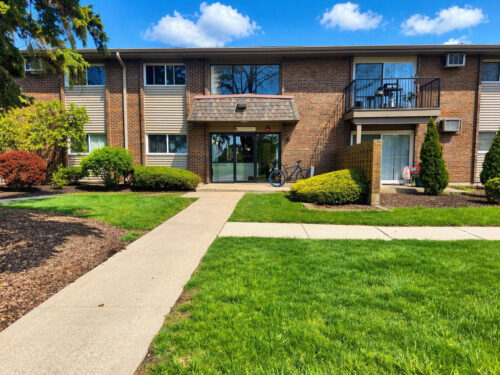 2300 Old Tavern Road #205, Lisle, IL