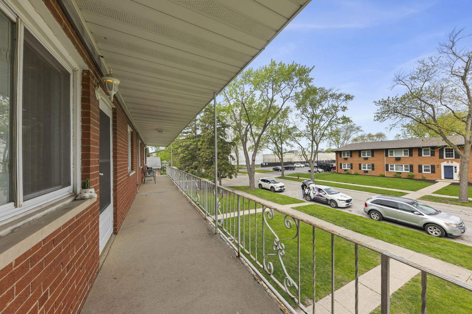641 Dulles Road #B, Des Plaines, IL