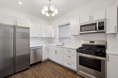 2207 W School Street #1W, Chicago, IL