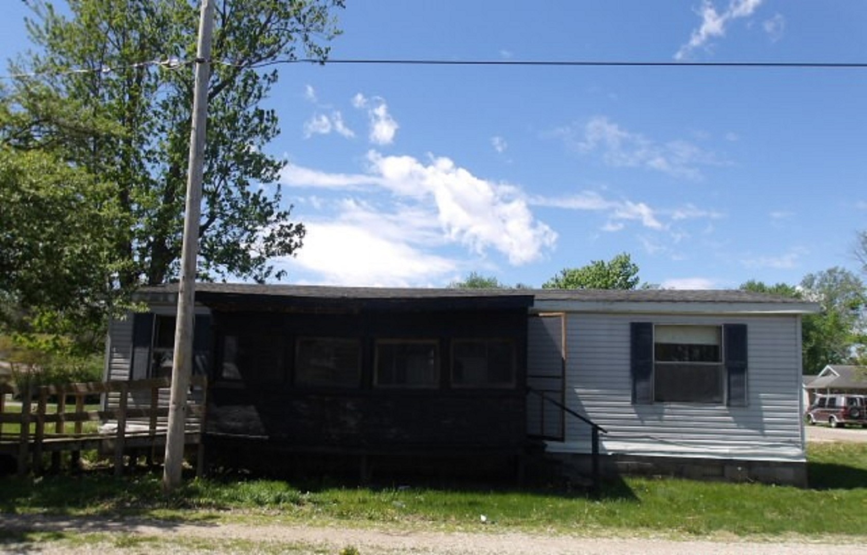 406 E Van Buren Street, Paris, IL