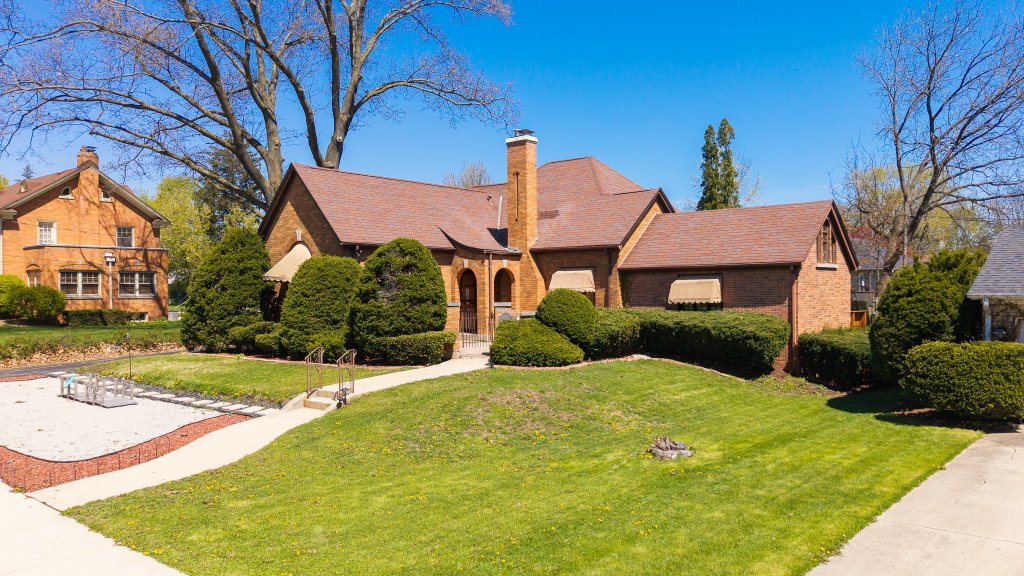 1125 Cedar Avenue, Elgin, IL
