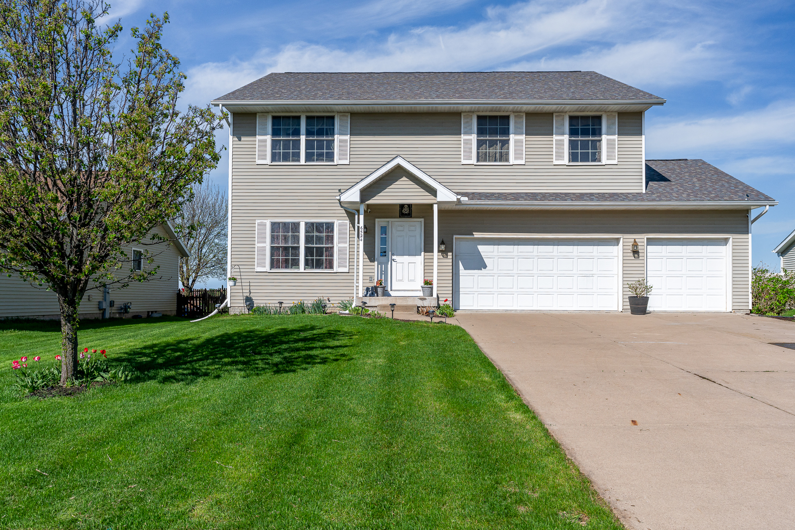 6524 International Drive, Bettendorf, IA