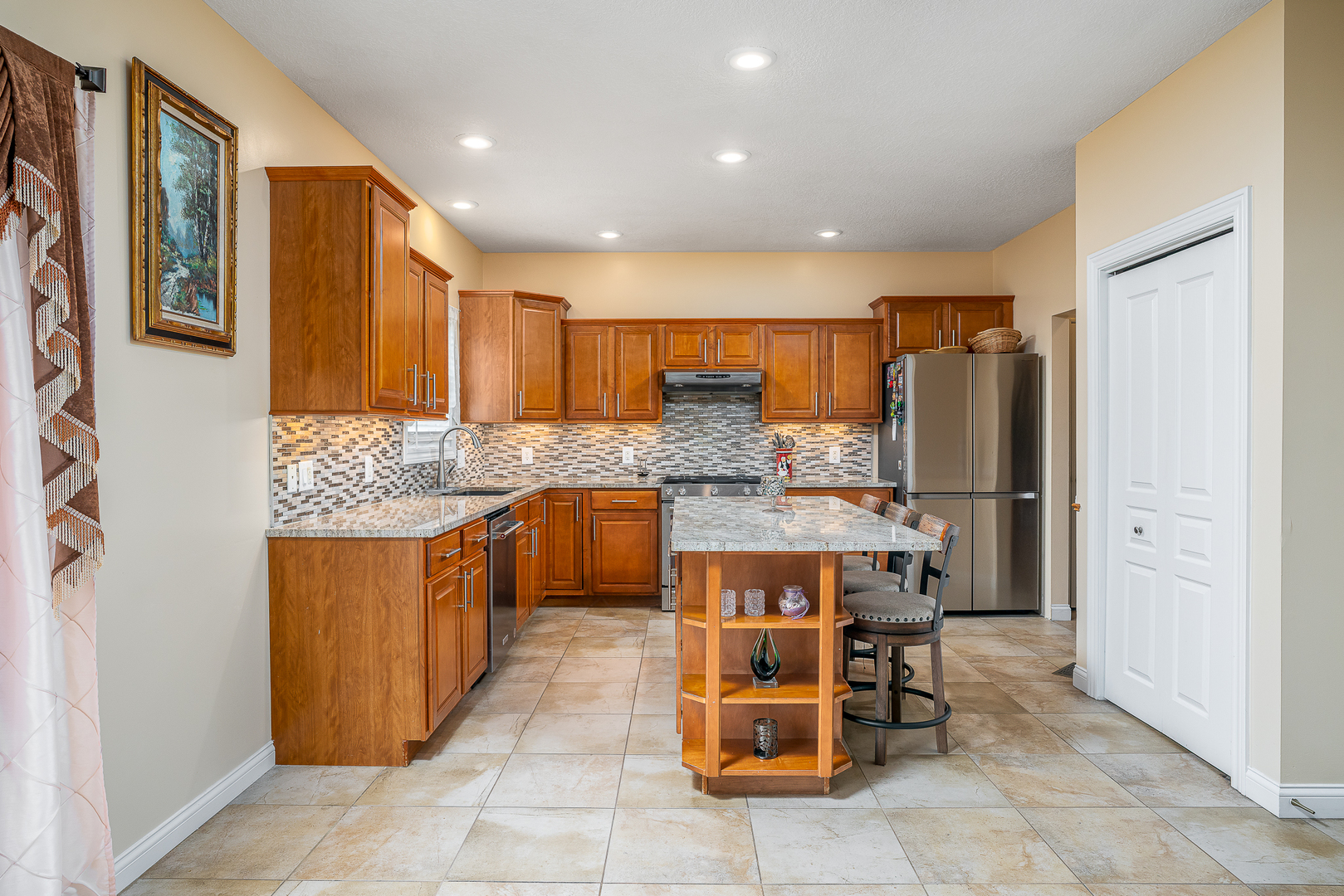 6524 International Drive, Bettendorf, IA