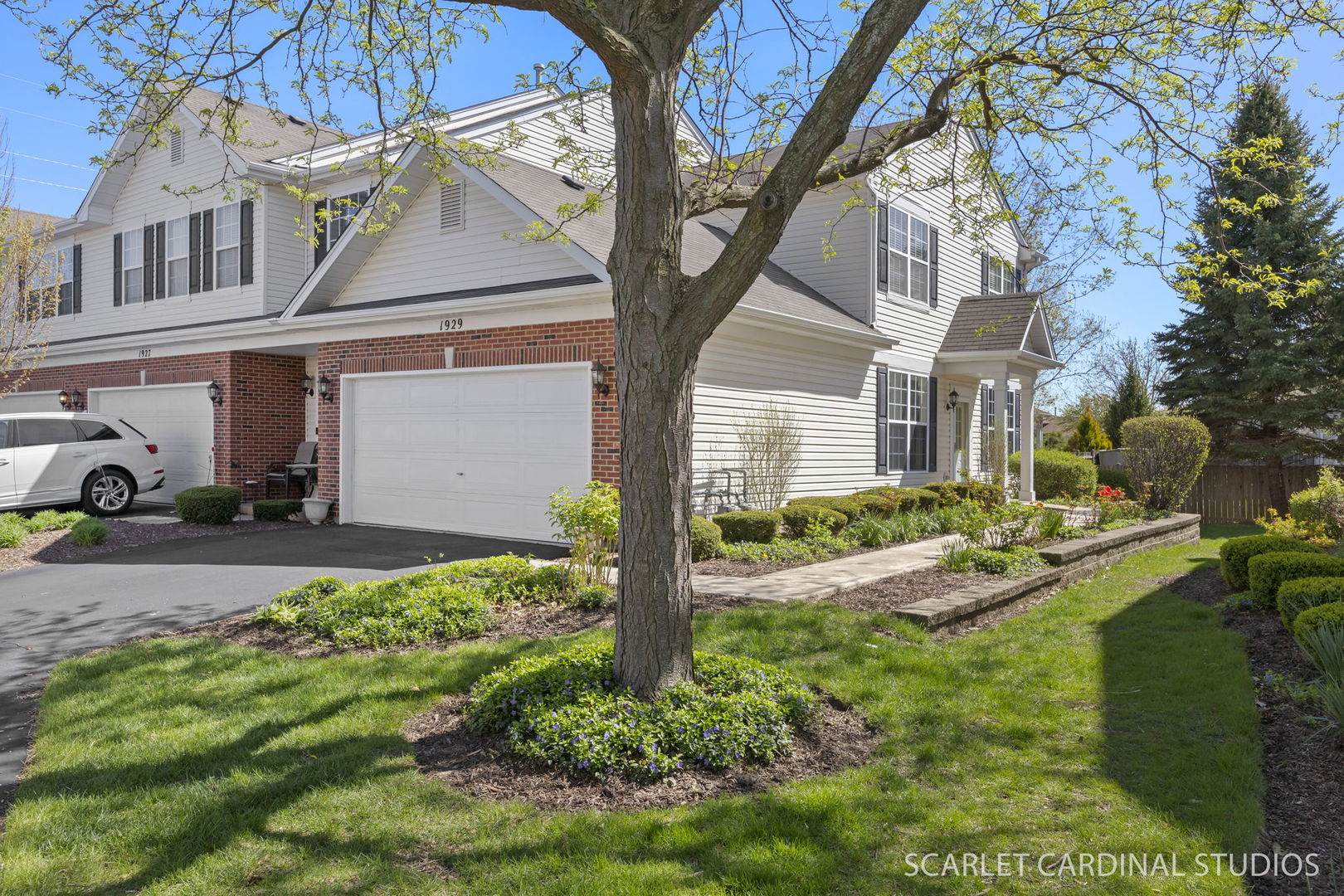 1929 W Crestview Circle, Romeoville, IL