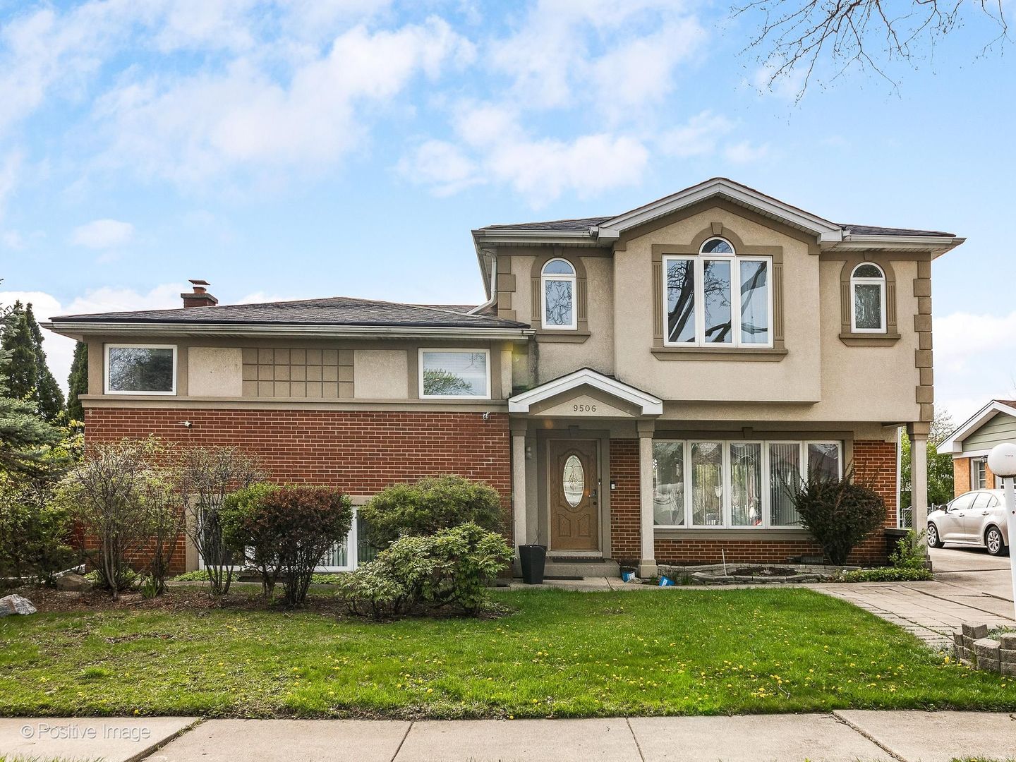 9506 Ozanam Avenue, Morton Grove, IL