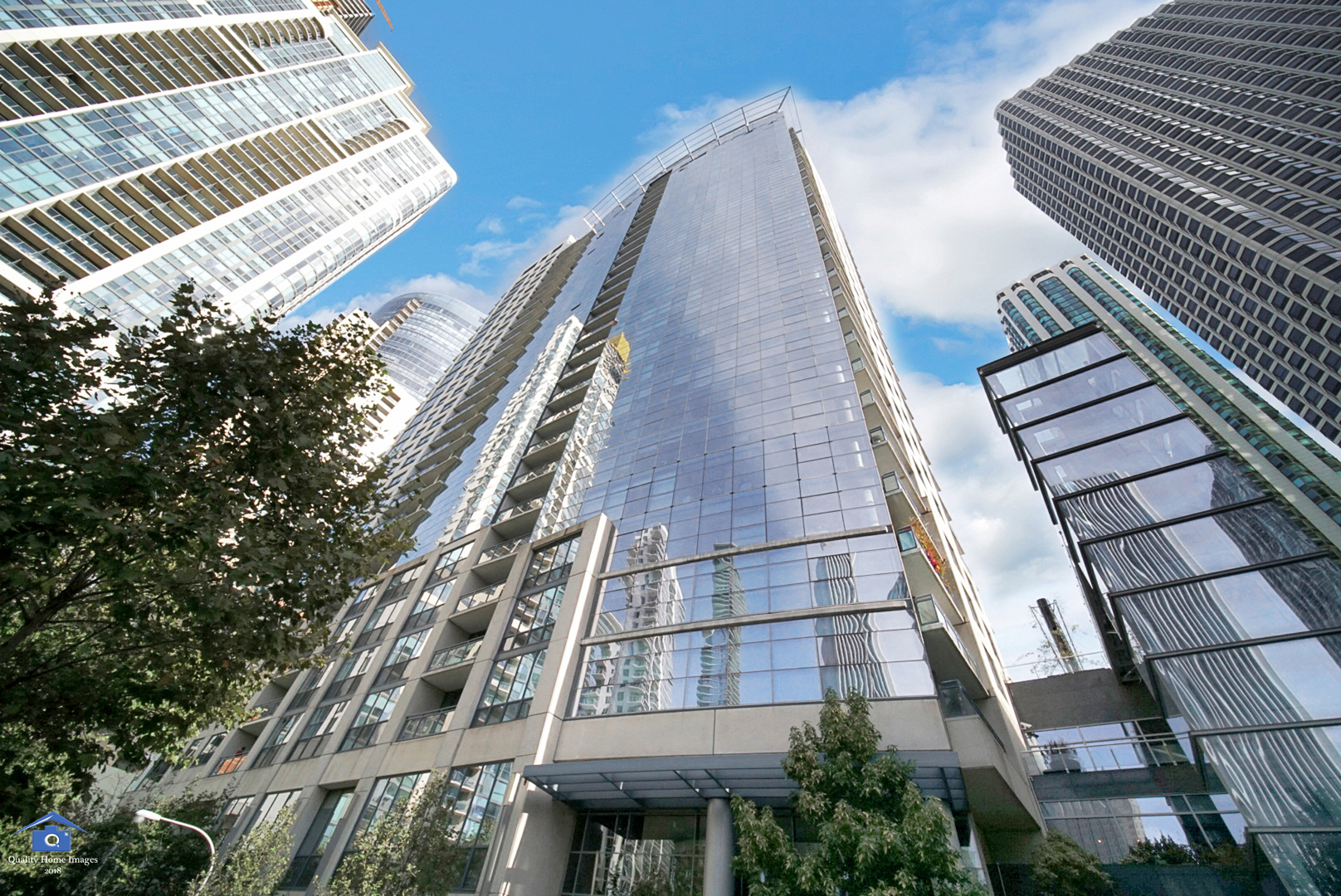 201 N Westshore Drive #2508, Chicago, IL