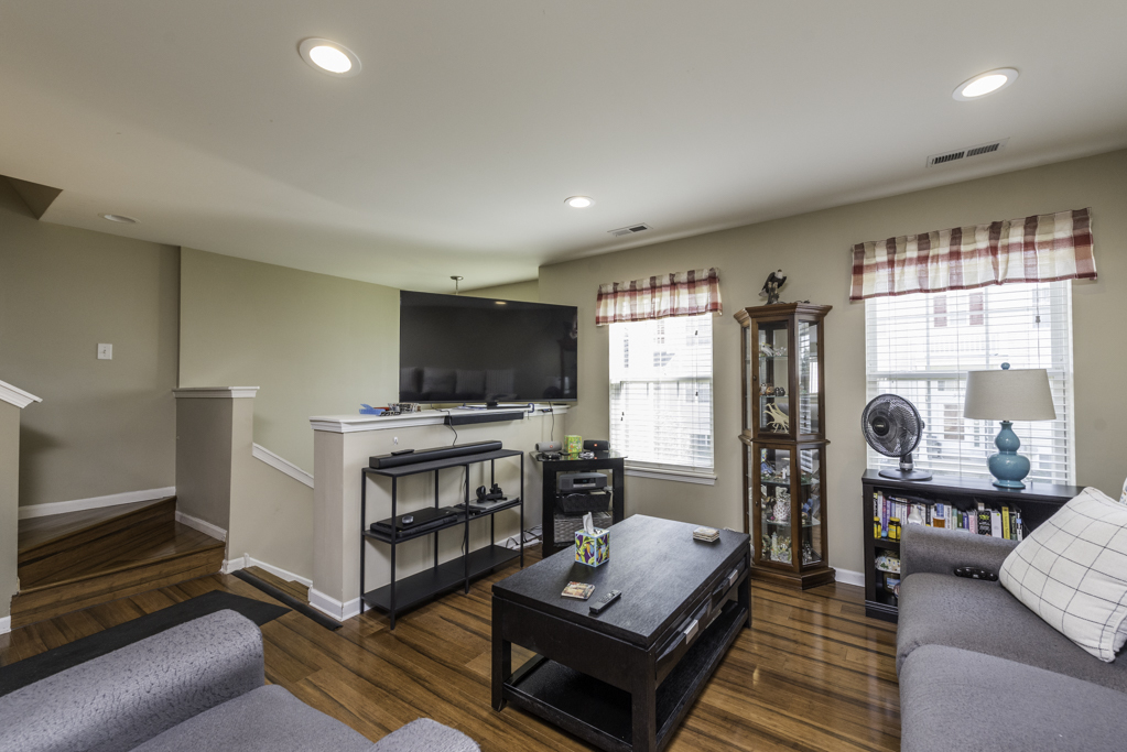 572 Richard Brown Boulevard, Volo, IL