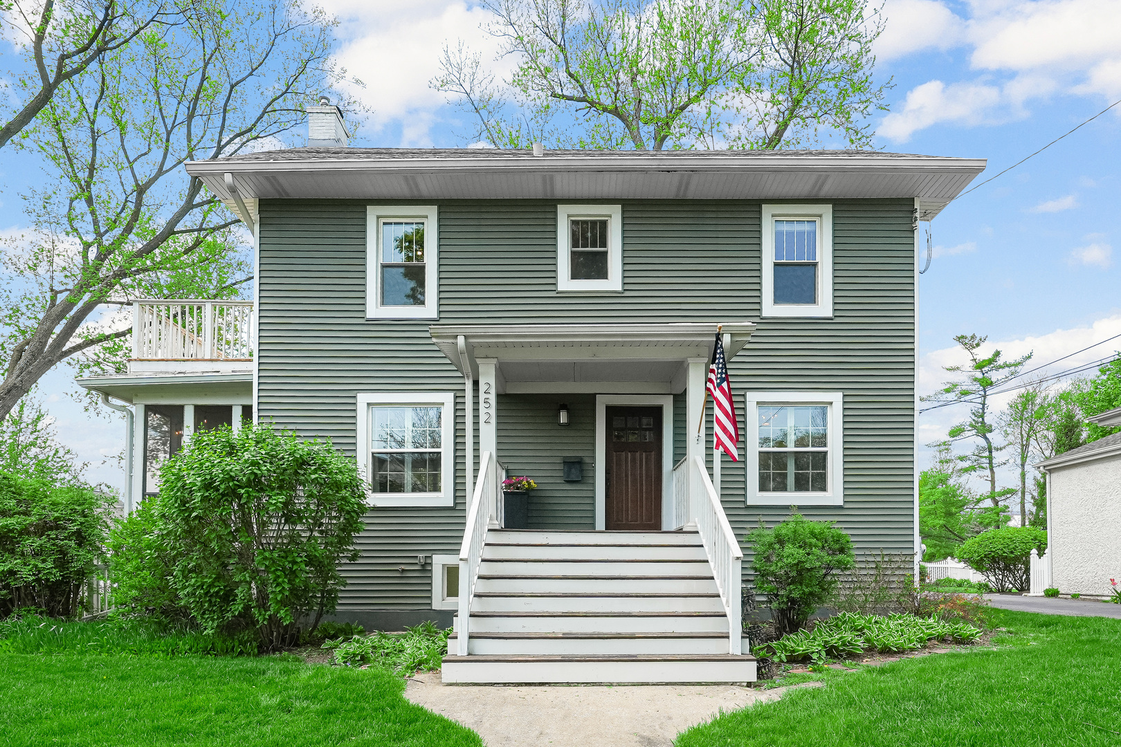 252 sunset Avenue, Glen Ellyn, IL