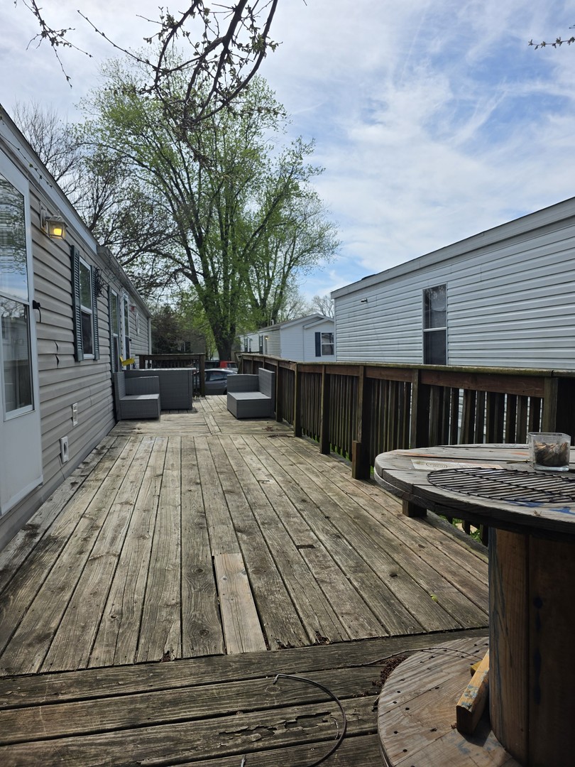 725 Michelle Drive, Chicago Heights, IL