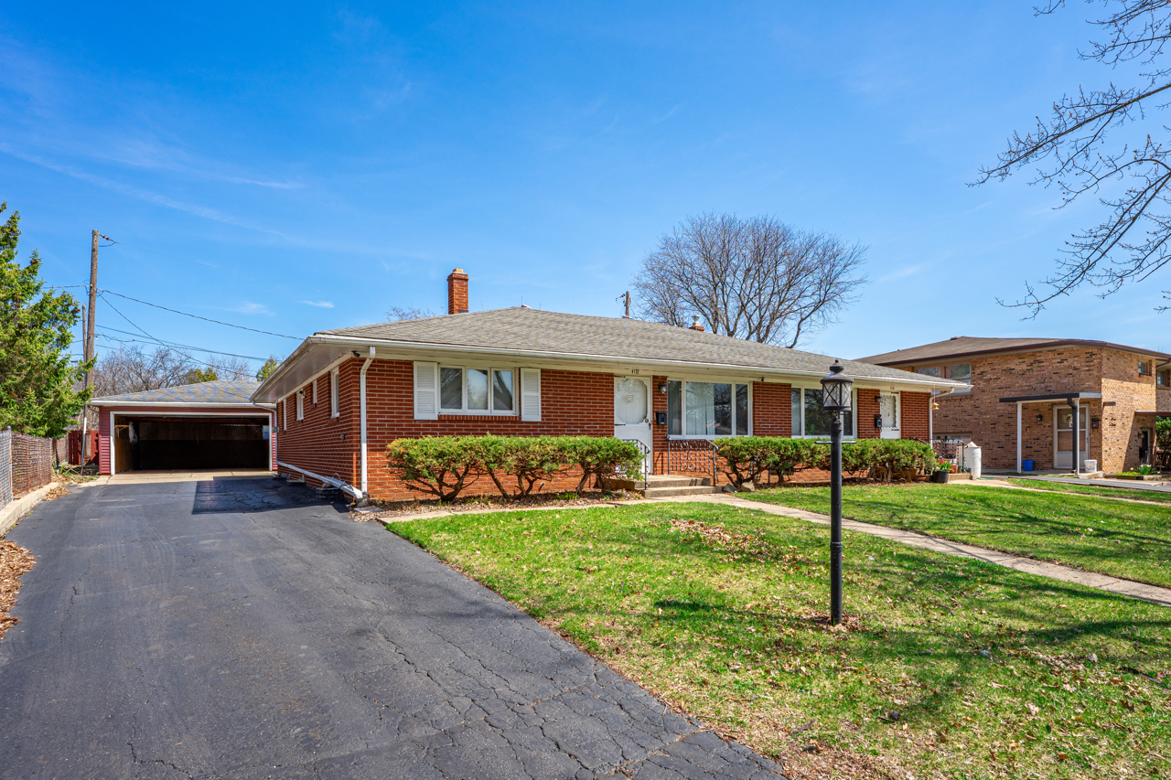 4132-4134 Crosby Street, Rockford, IL