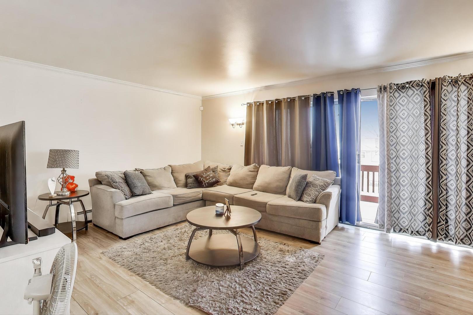 553 N Carroll Parkway #2C, Glenwood, IL