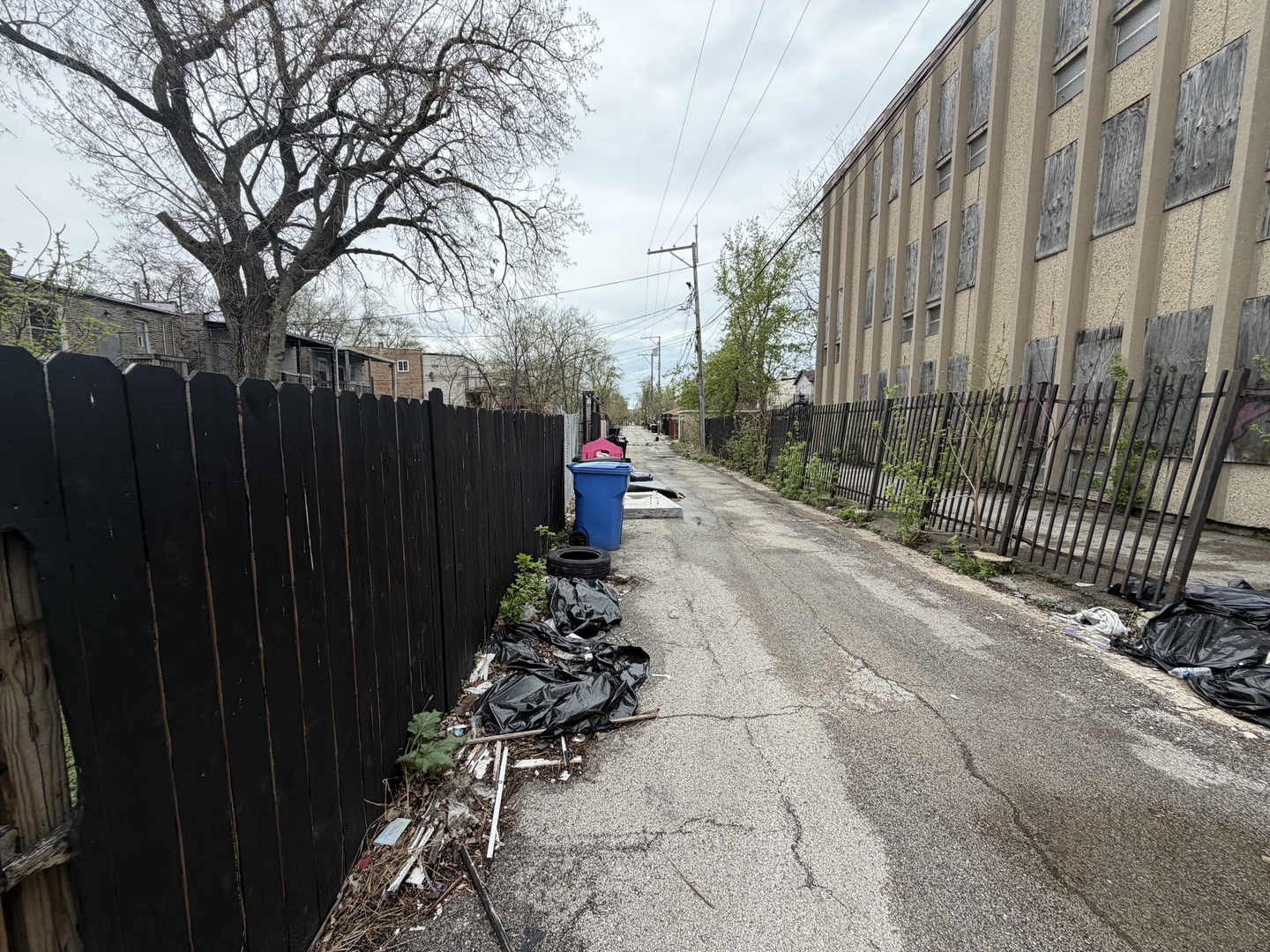 425 N Lawndale Avenue, Chicago, IL