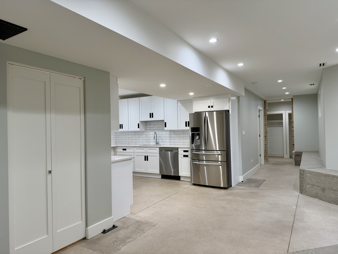 4730 W Grace Street #3, Chicago, IL