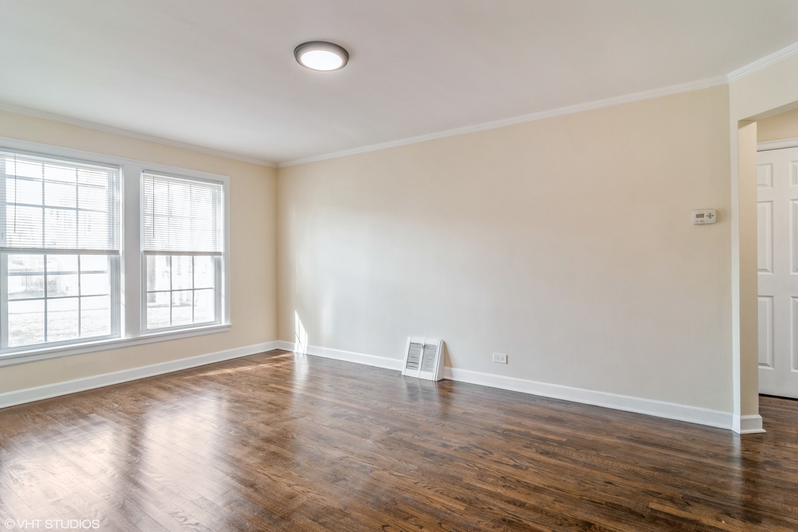 4242 W Nelson Street #1, Chicago, IL