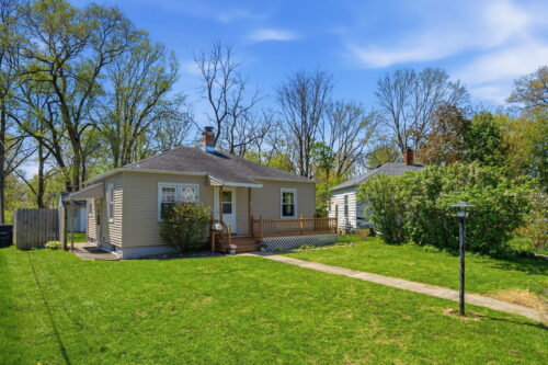 102 18th Avenue, Moline, IL