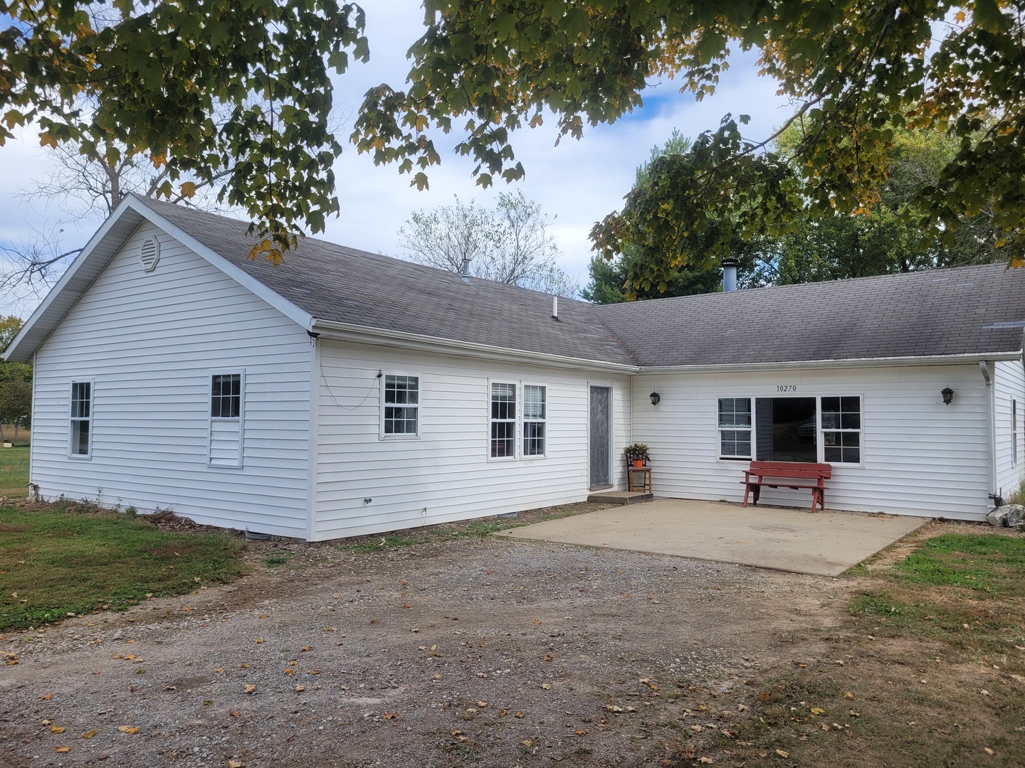 10270 N Reynolds Lane, Mt Vernon, IL