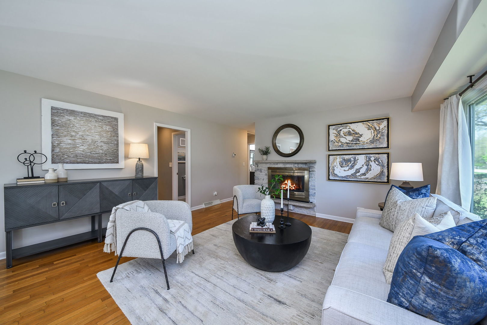 28W521 Warrenville Road, Warrenville, IL