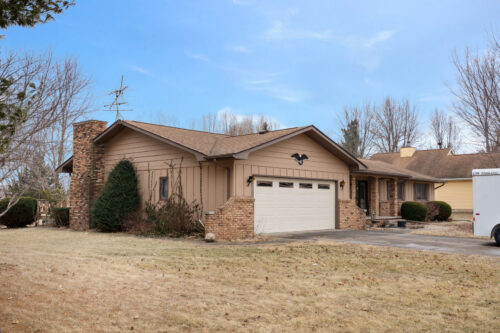 67 Crestview Drive, Geneseo, IL