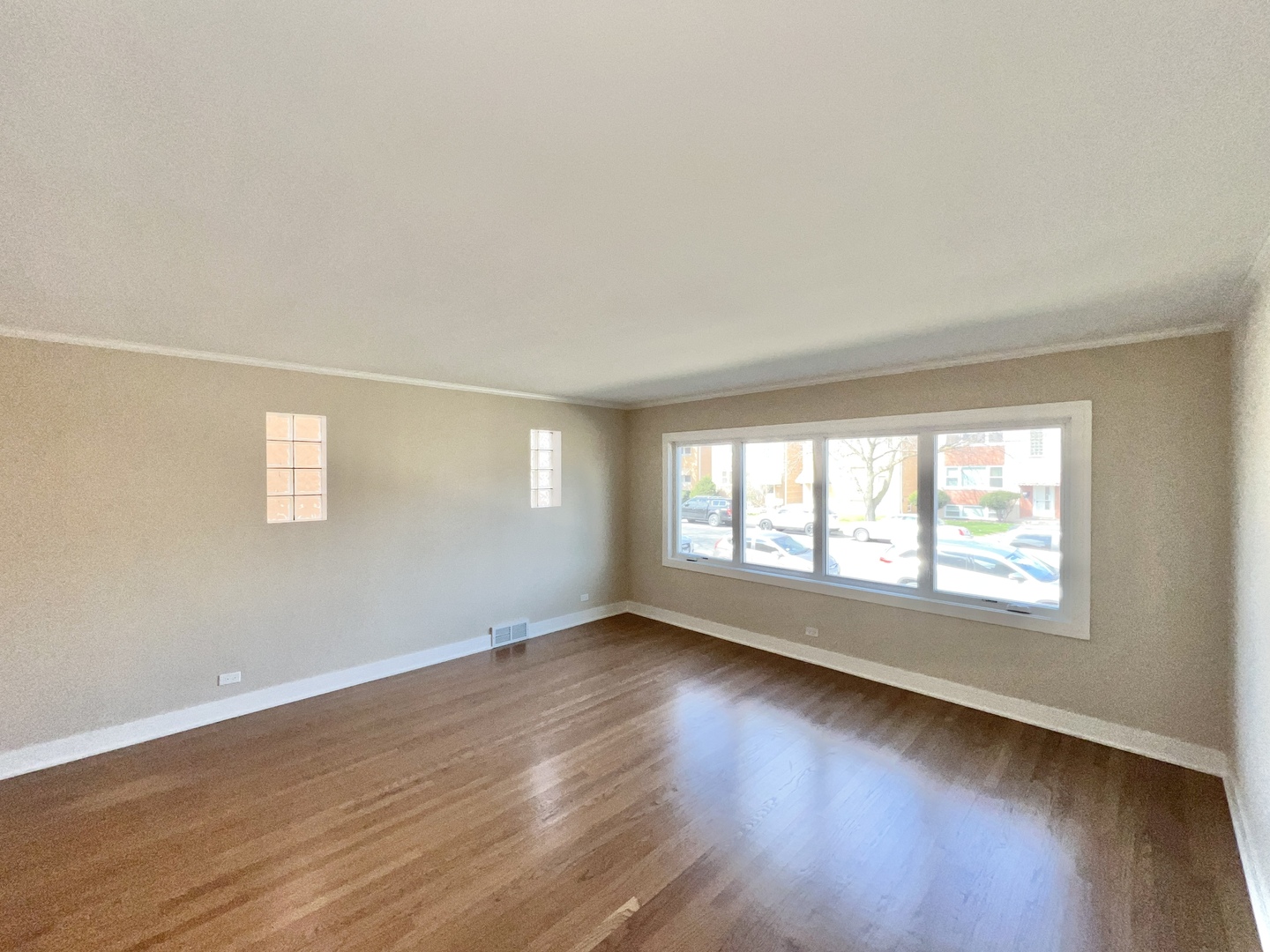 5547 N Central Avenue #1, Chicago, IL