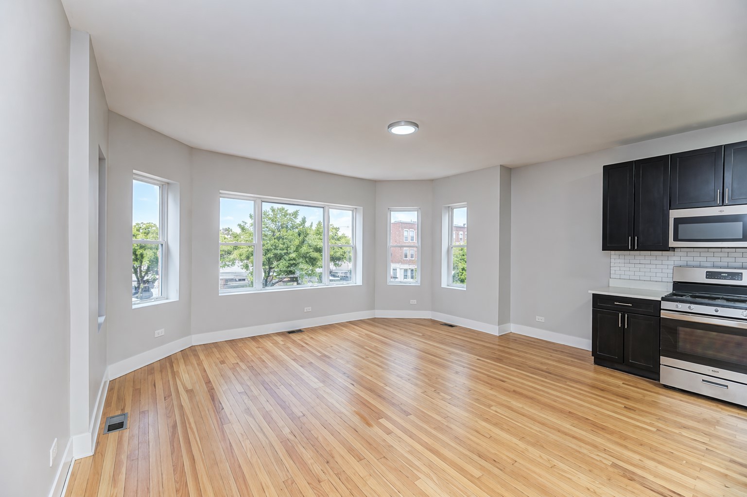 7944 S Ellis Avenue #3, Chicago, IL