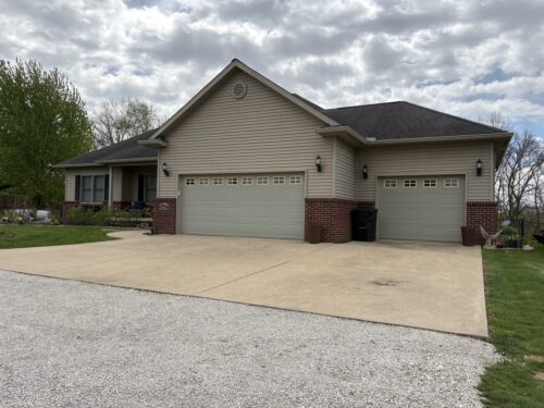25401 Longview Road, Hopedale, IL