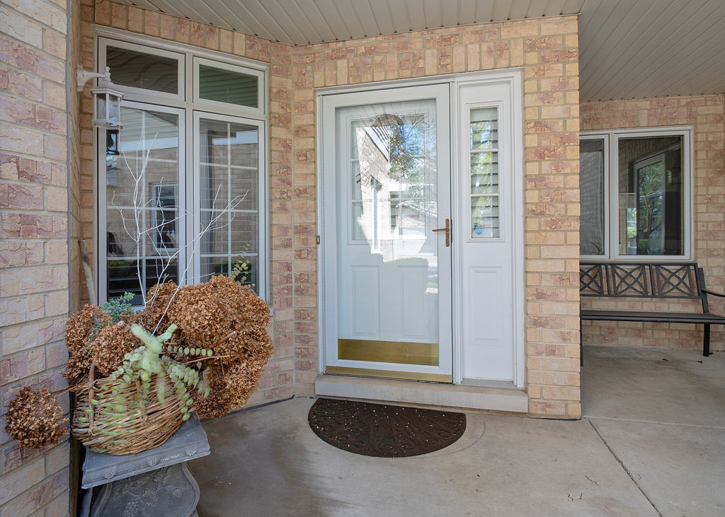 1751 Park Ridge Point, Park Ridge, IL