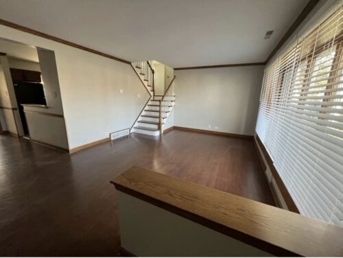 18453 Clyde Road, Homewood, IL