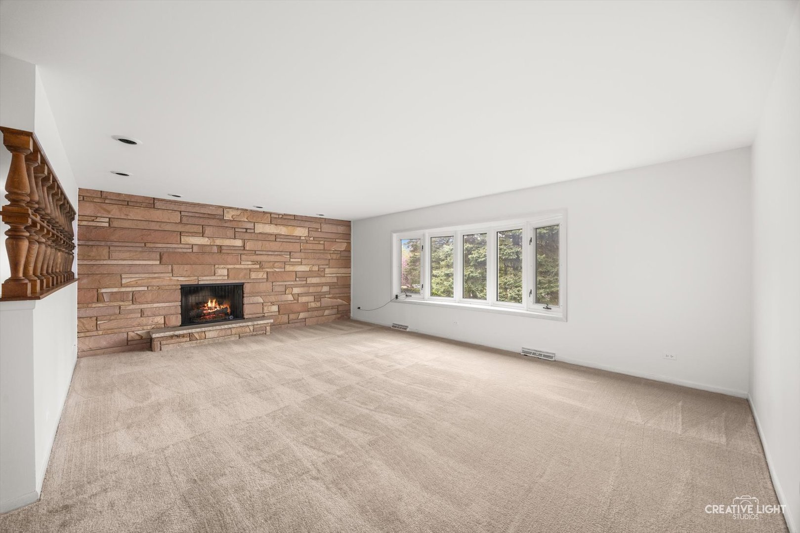 305 S Lambert Road, Glen Ellyn, IL