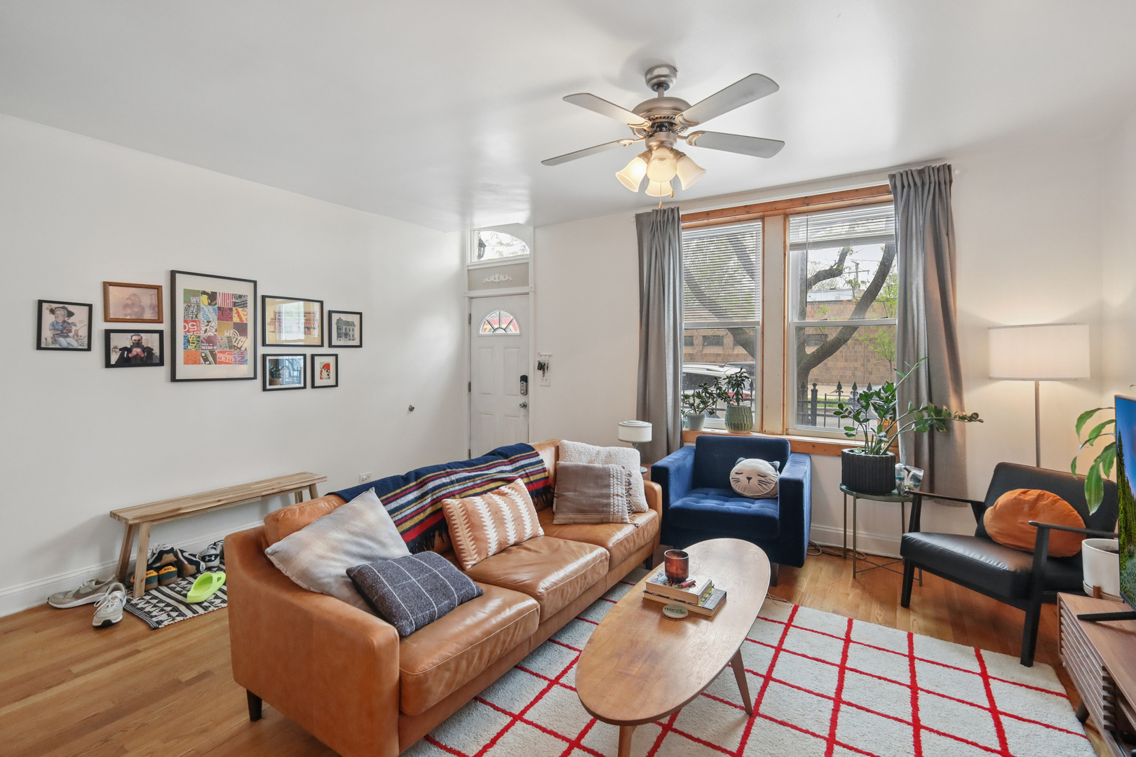 1340 N Rockwell Street, Chicago, IL