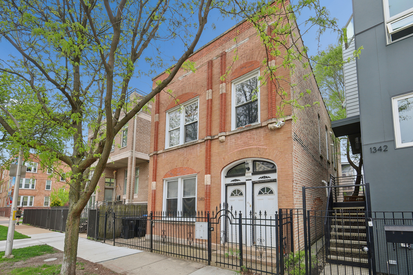 1340 N Rockwell Street, Chicago, IL