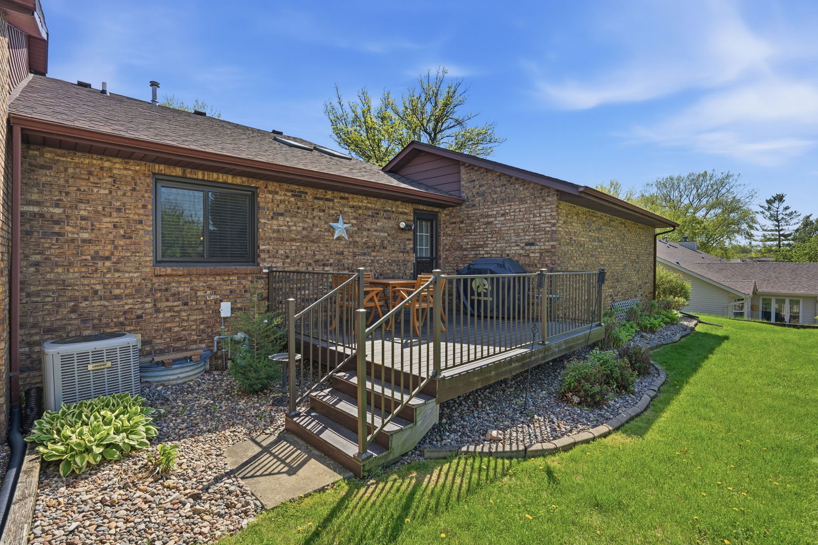 4706 Kynnelworth Drive #1, Bettendorf, IA