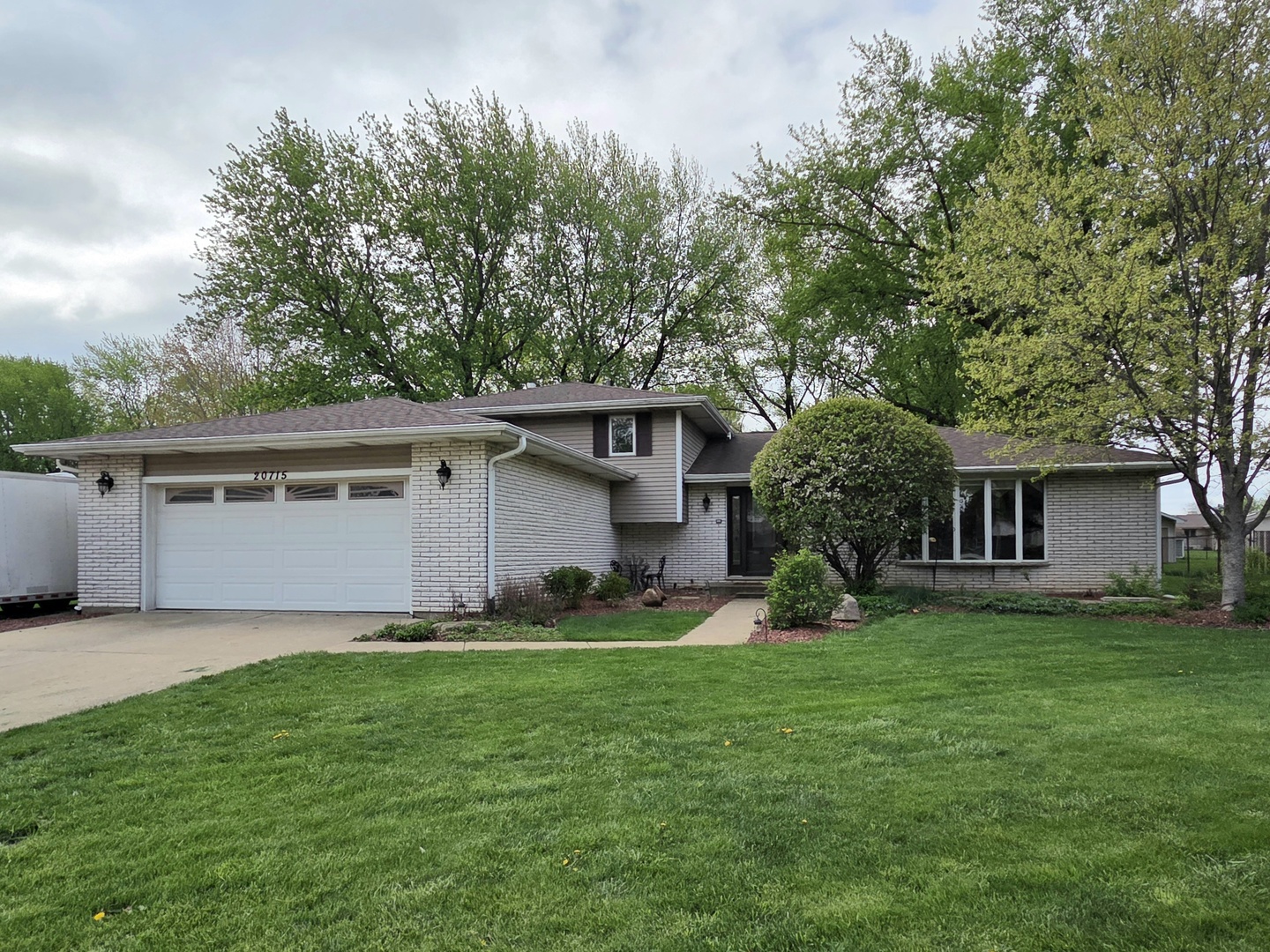20715 Thomas Drive, Lockport, IL