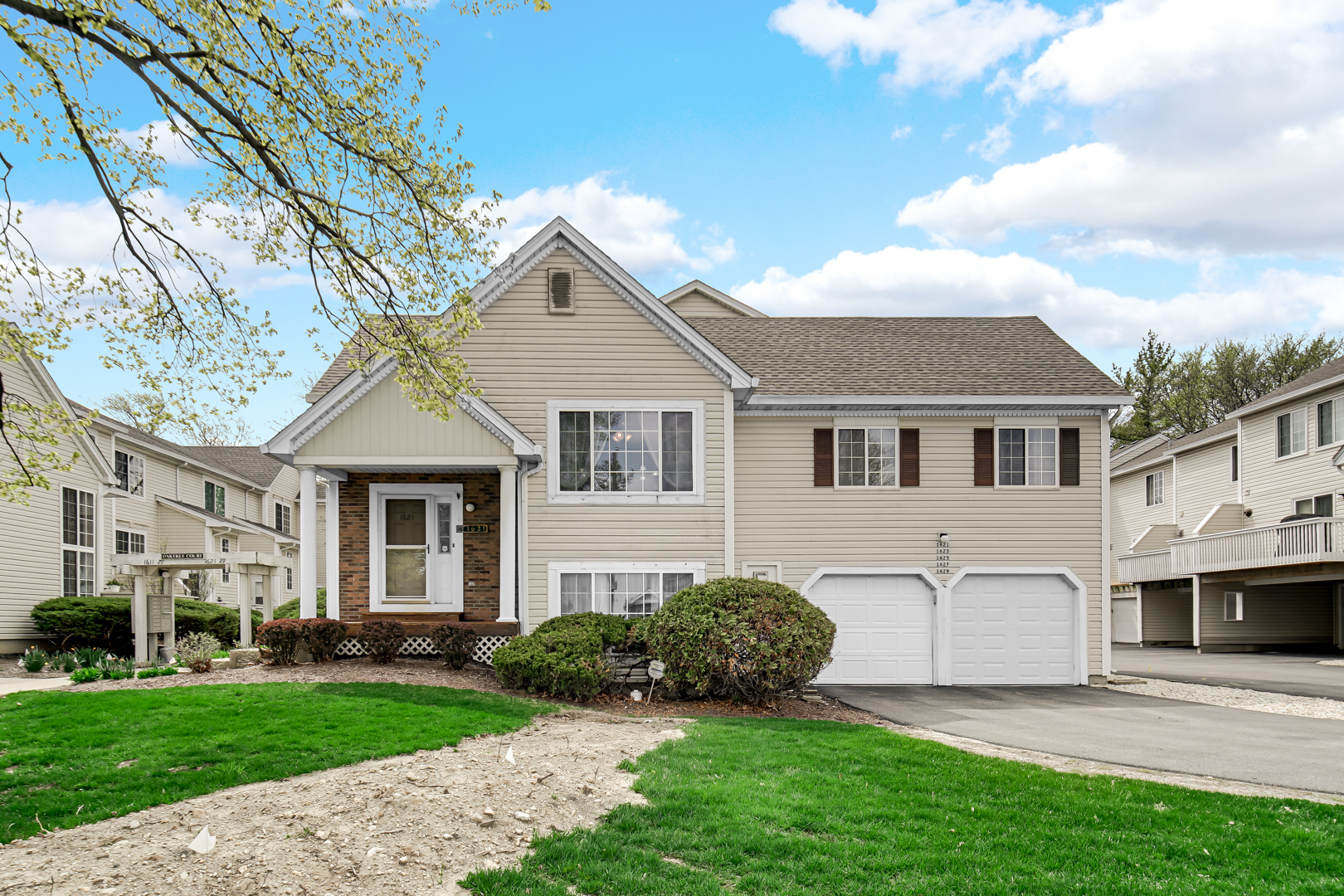 1621 Liberty Street, Hanover Park, IL