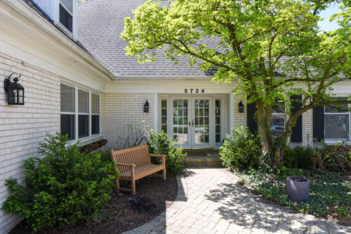 5724 Lawn Drive, Western Springs, IL