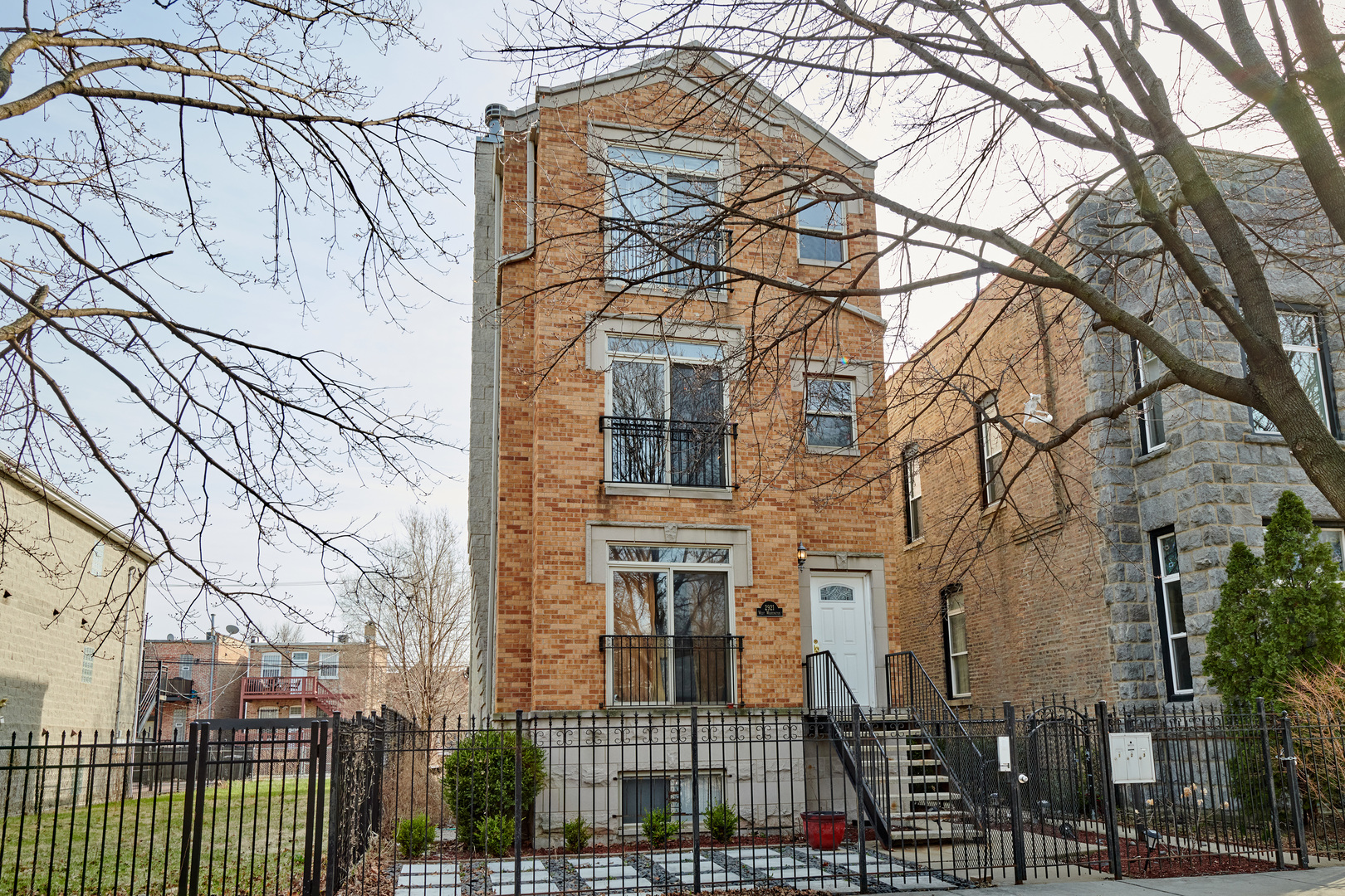 2921 W Washington Boulevard #3, Chicago, IL