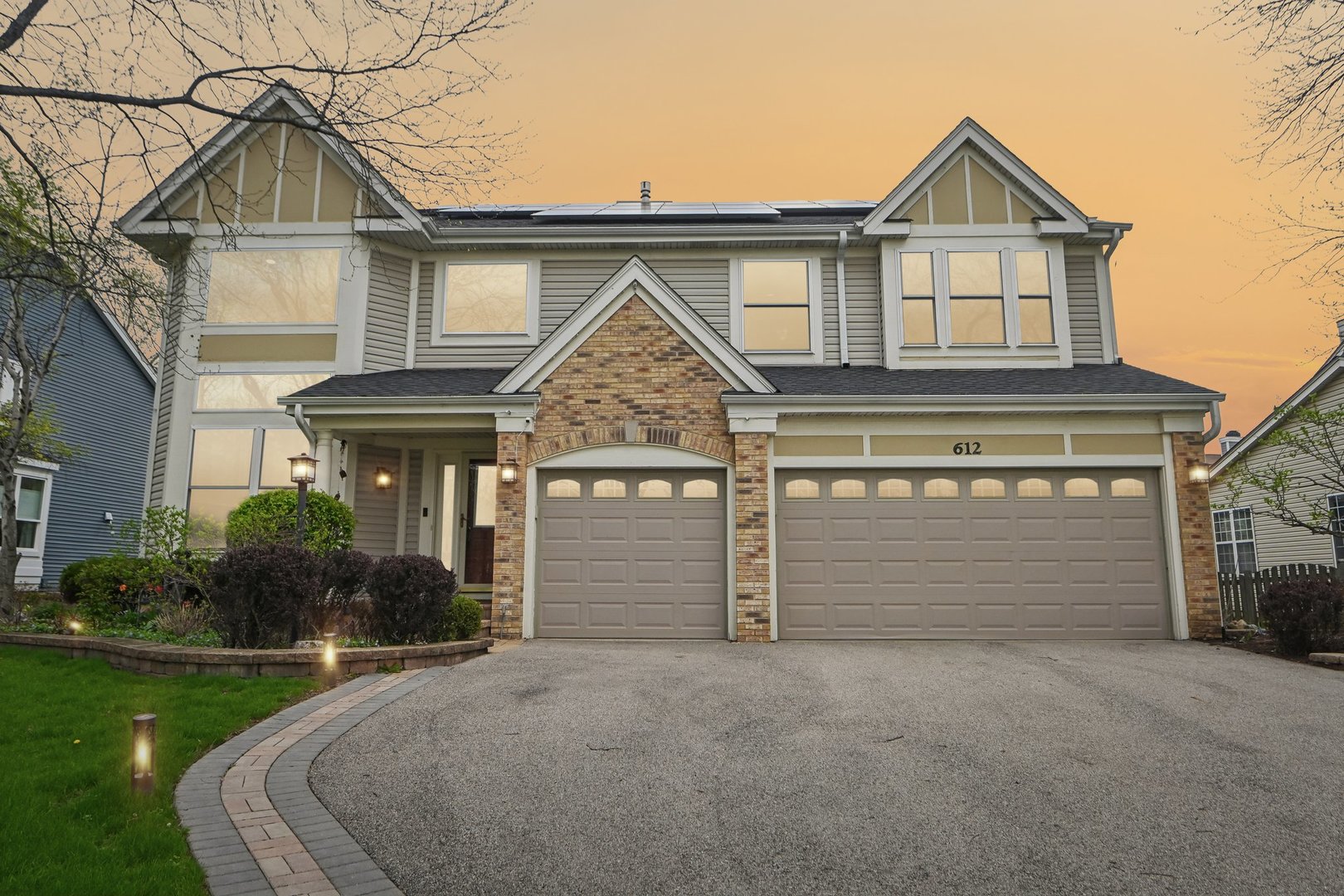 612 E Delgado Drive, Palatine, IL