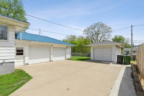 2819 N 3rd Street, Clinton, IA